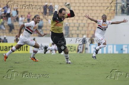 Centésimo gol do goleiro Rogério Ceni