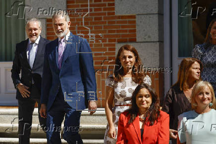 El rey recibe en audiencia a una representación del Patronato de la Fundación Centro Nacional del Vidrio