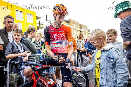 Riders attend the Daags na de Tour