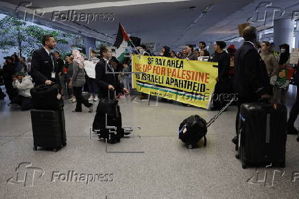 Protest erupts after US detains Palestinian visitors at San Francisco Airport