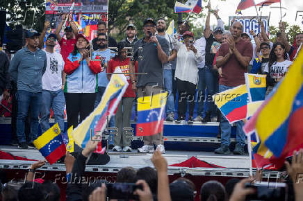 Chavistas marchan en Venezuela en respaldo a Maduro ante 
