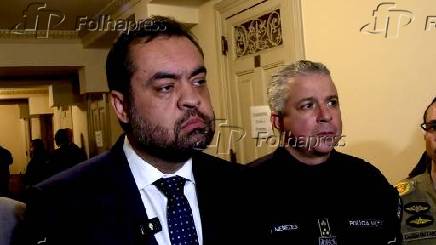 Missa de 7º dia homenageia policiais mortos em megaoperacao no Rio