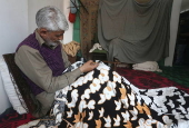 Kashmir chain stitch artisans face decline amid machine-made competition