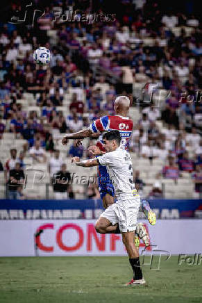 Partida entre Fortaleza e Santos pelo Campeonato Brasileiro