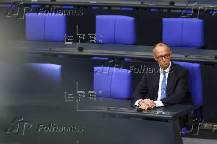 German Chancellor Merz and cabinet members sworn into office at Bundestag