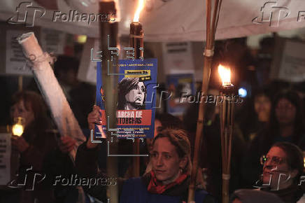 Docentes y estudiantes marchan en Buenos Aires por educación pública