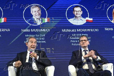 European Conservatives and Reformists party holds event in Naples