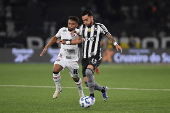 Partida entre Botafogo e Vitória pelo Campeonato Brasileiro 2025.