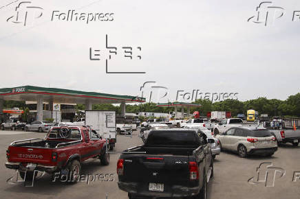 Falta de combustible en la frontera sur de México se agudiza por protestas de jubilados
