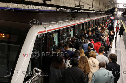 Aftermath of power outage in Madrid