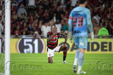 Partida entre Flamengo e Sao Paulo válida pelo Campeonato Brasileiro 2025.