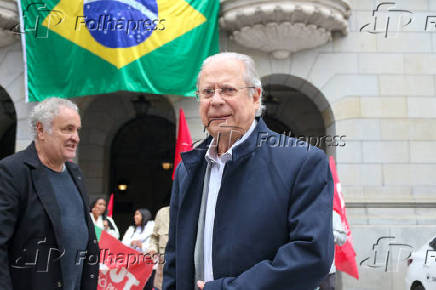 A Ato em defesa da soberania nacional - USP
