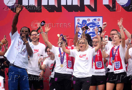Homecoming Victory Parade on the Mall, London