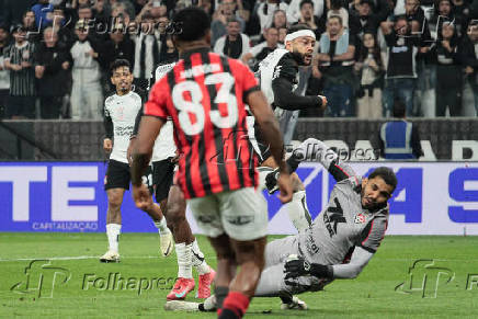 Partida entre Corinthians e Vitória