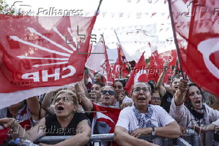 Turkey's main opposition party rallies against the detention of Istanbul Mayor Imamoglu