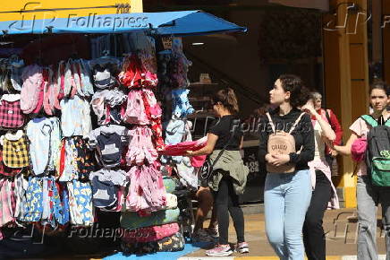 Movimentação na 25 Março após ameaça dos EUA de taxar o Pix