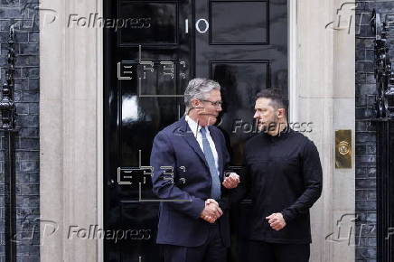 UK Prime Minister Starmer meets Ukrainan President Zelensky ahead of Trump–Putin talks in Alaska