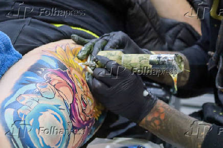 Conselho Federal de Medicina proíbe anestesia para tatuagens