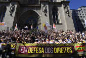 Manifestantes realizam protesto contra a Reforma Trabalhista, em São Paulo