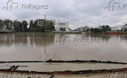 Water level rises in River Jhelum in Srinagar