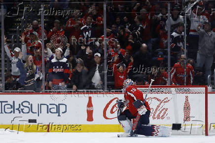 NHL: Carolina Hurricanes at Washington Capitals