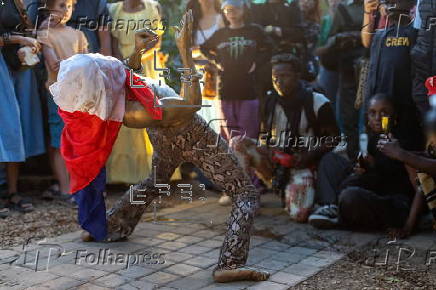 Cameroonian artist Zora Snake performs in Dakar