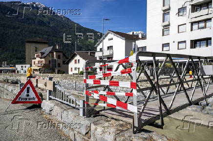 Precautionary measures in the Swiss Valais canton after glacier collapse