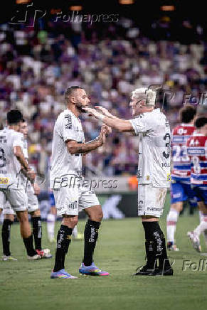 Partida entre Fortaleza e Santos pelo Campeonato Brasileiro