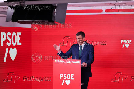 FILE PHOTO: Spain's Socialist PM Sanchez names new party leadership to limit damage from graft probe