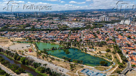 Algas em Lago de Sorocaba