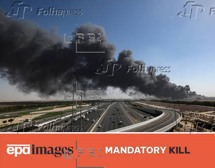 Fire breaks out in Dubai