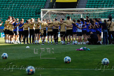Entrenamiento del FC Barcelona previo a la final de la Liga de Campeones femenina