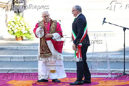 Pope Leo XIV receives the homage of the Mayor and the City of Rome