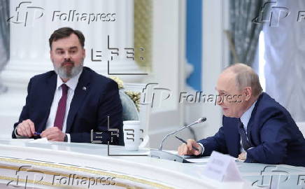 Russian president holds meeting of Russia-Land of Opportunity supervisory board