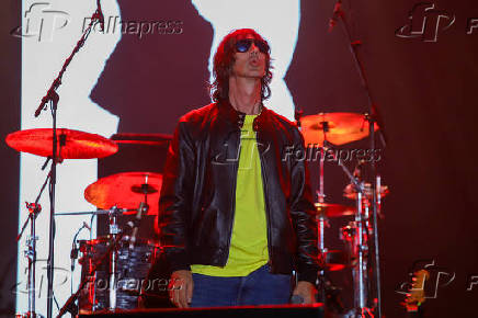 Richard aschroft se apresenta no blues and rock