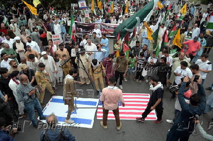 Israel's airstrikes on Iran spark protests in Pakistan