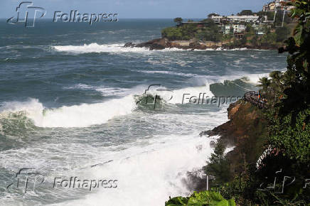 Ressaca do mar no Rio de Janeiro.