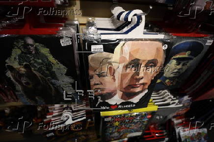 Souvenir market in Moscow ahead of Russian President Putin meeting with US President Trump in Alaska