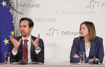 Education Minister Wiederkehr and Minister Plakolm address a press conference in Vienna