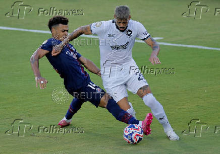 FIFA Club World Cup - Group B - Paris St Germain v Botafogo