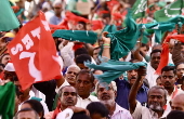 Farmers continue to protest against 'land grab' in Bangalore