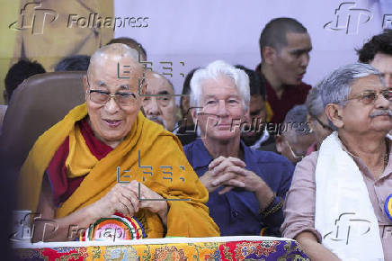 El dalái lama pausa la tensión y dedica su 90 cumpleaños a la compasión y la fe