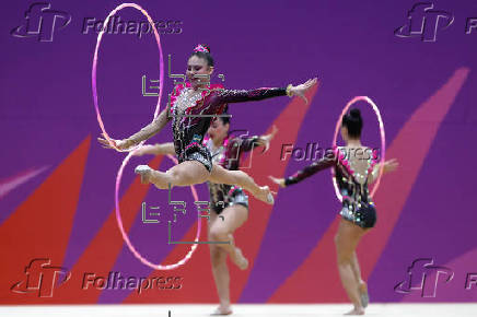 Gimnasia rítmica cinco aros