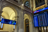Bolsa española baja el 0,19 % por caída de Wall Street y pese al recorte de tipos del BCE