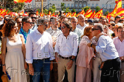 Manifestación del PP contra Sánchez bajo el lema 'Democracia o mafia'