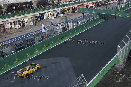 Bandeirada e pódio da categoria lmgt3 durante o fia wec no rolex 6 horas de são paulo