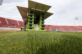 Nuevo pasto híbrido FIFA en el Estadio Nacional de Chile, que será sede del Mundial Sub-20