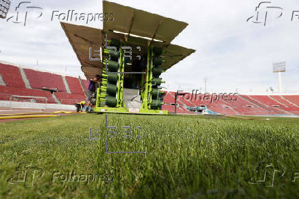 Nuevo pasto híbrido FIFA en el Estadio Nacional de Chile, que será sede del Mundial Sub-20