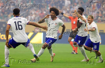Soccer: Concacaf Gold Cup-Final-Mexico at USA