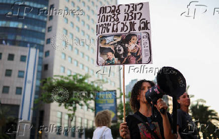 Protest demanding an end to the war in Gaza and the release of all hostages, in Tel Aviv